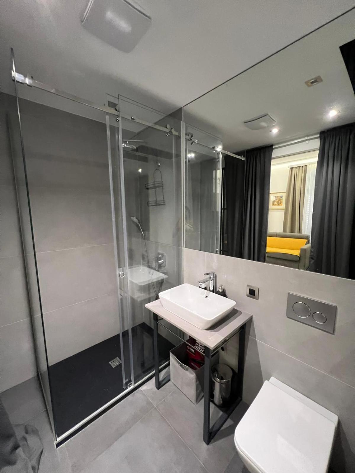 Alisa Appartement Rijeka Buitenkant foto